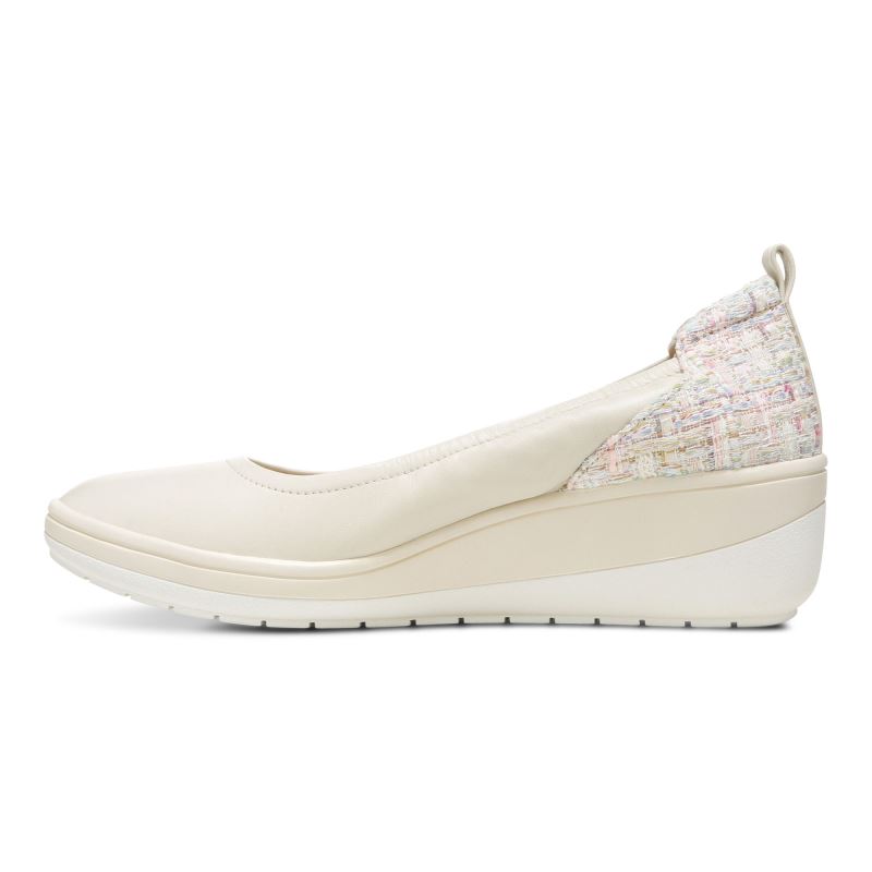 Vionic Jacey Wedge Creme | tkTaKCNM