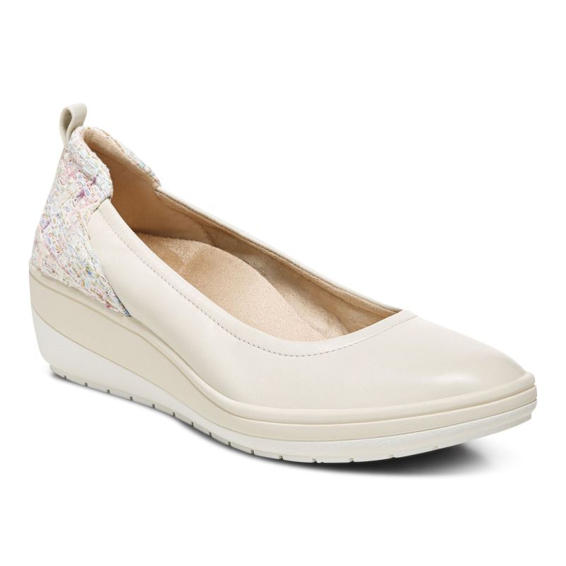 Vionic Jacey Wedge Creme | tkTaKCNM