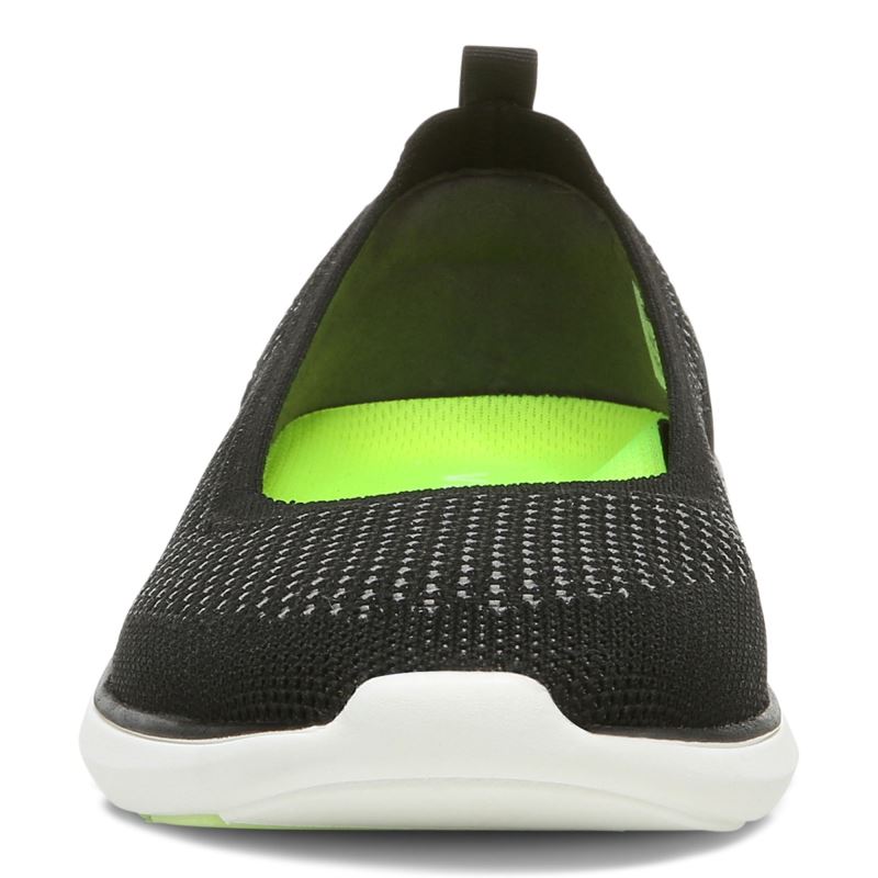 Vionic Kallie Slip on Sneaker Negros | MLNb5sRv