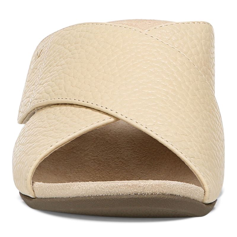 Vionic Leticia Wedge Sandal Beige | r4NvtEIZ