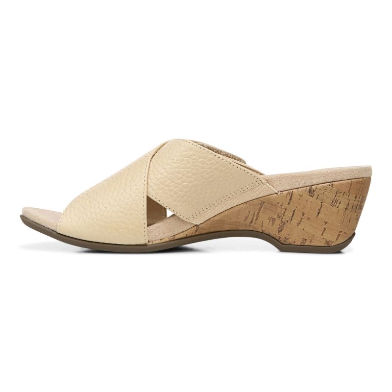 Vionic Leticia Wedge Sandal Beige | r4NvtEIZ