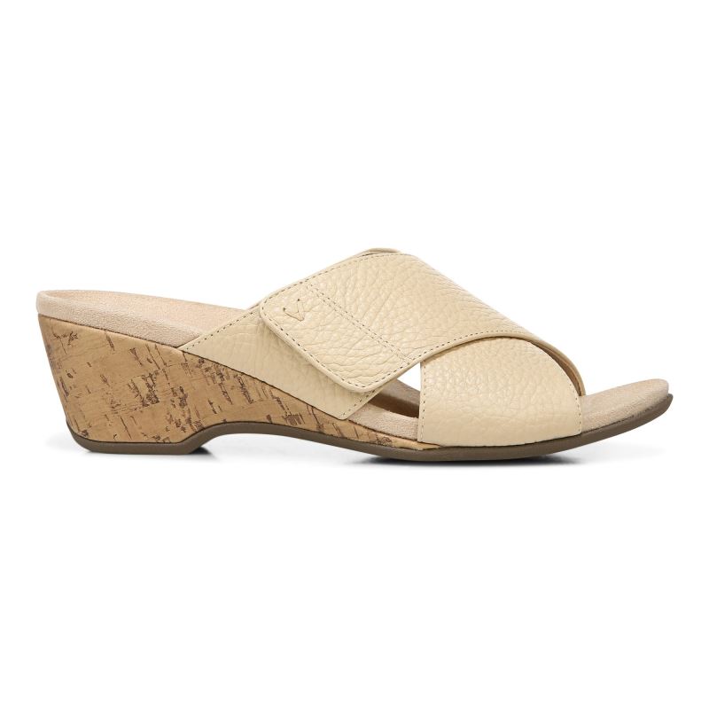 Vionic Leticia Wedge Sandal Beige | r4NvtEIZ