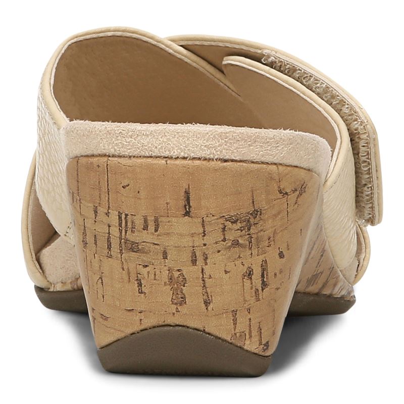 Vionic Leticia Wedge Sandal Beige | wAG8DrGP